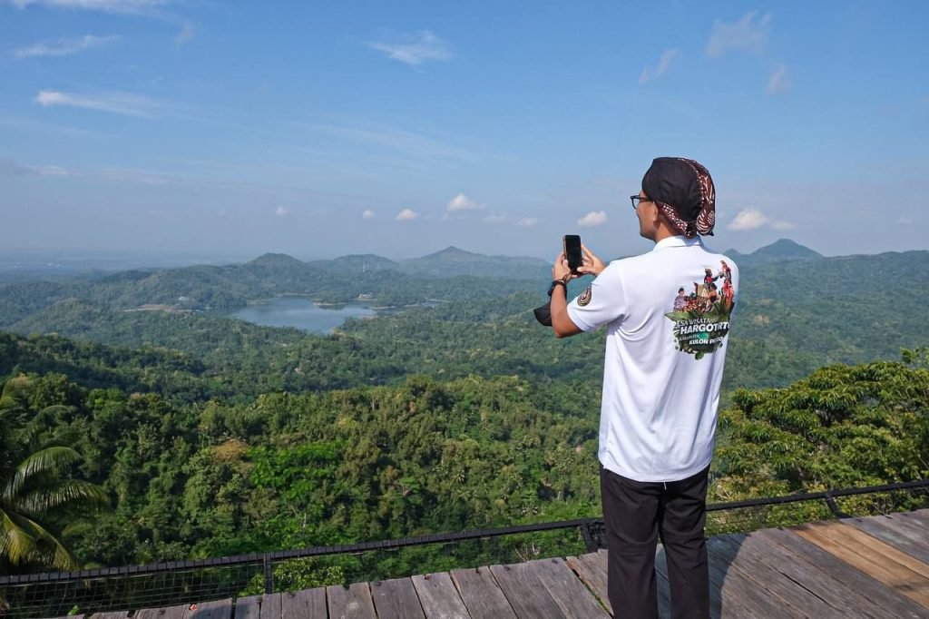 Indahnya Perbukitan Menoreh dan Waduk Sermo, Desa Wisata Hargotirto Kulon Progo