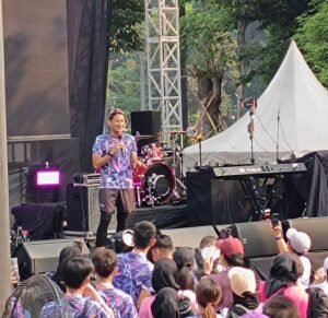 Sandiaga Uno, Menteri Pariwisata dan Ekonomi Kreatif Republik Indonesia menyempatkan diri memberikan sambutan setelah berpartisipasi dalam Fun Run 5K.(isn) 